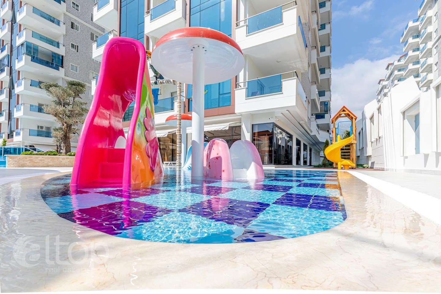 Alanya'da 2+1 dairelerde aile veya şirket için premium sınıf tatil